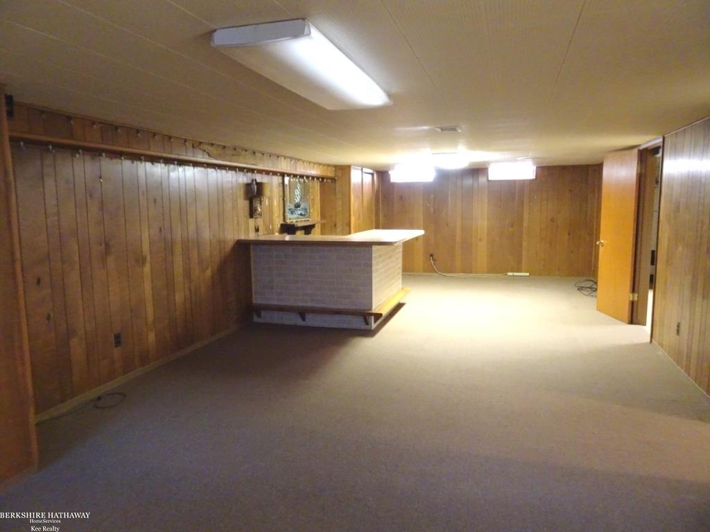 Saint Clair Shores, Michigan 48081, United States, 3 Bedrooms Bedrooms, ,2 BathroomsBathrooms,Residential,Active,232113