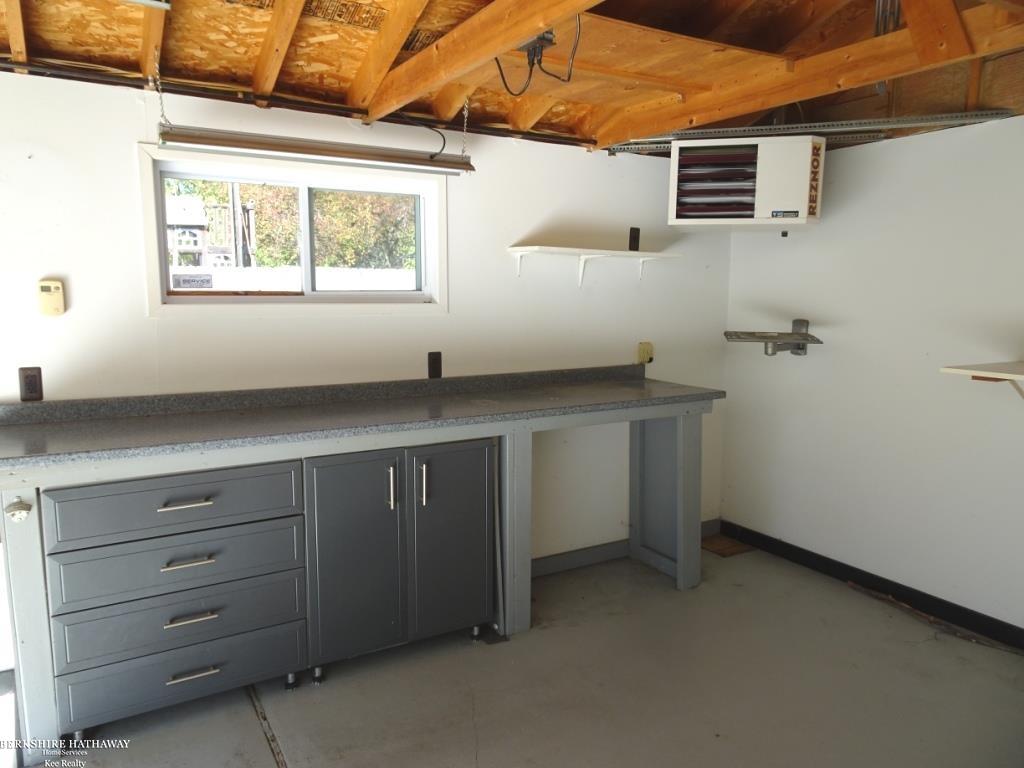 Saint Clair Shores, Michigan 48081, United States, 3 Bedrooms Bedrooms, ,2 BathroomsBathrooms,Residential,Active,232113