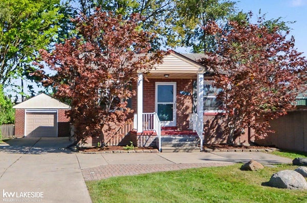 27716 LITTLE MACK AVE, SAINT CLAIR SHORES, MI 48081 - Image c7cf24be1d90d012c98cd2102d43fde0/3858680320