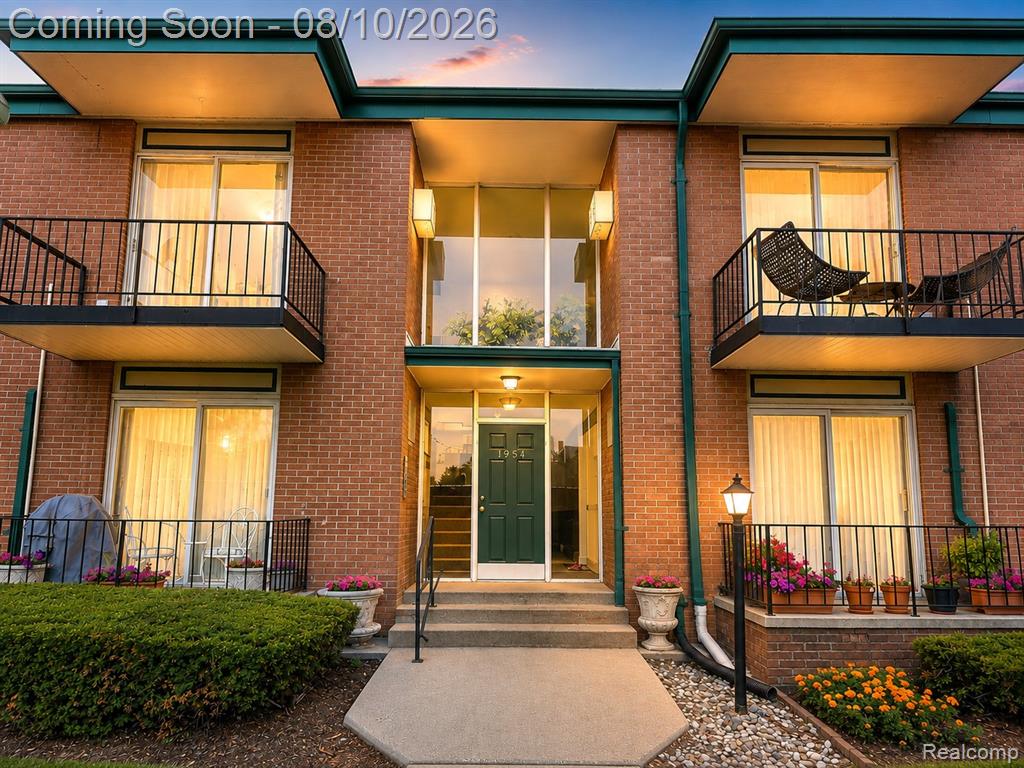 1954 Axtell Drive 5