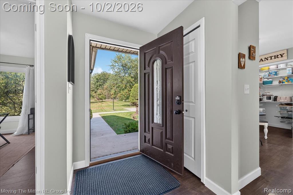 8543 Oakville Waltz Road