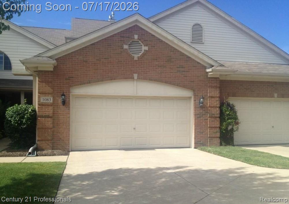 1083 Maya Court Court