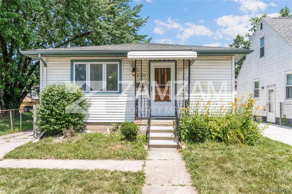 8233 Stephens