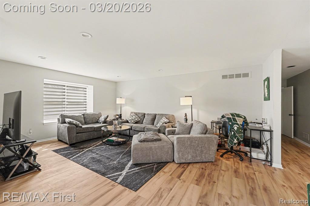 31120 Hunters Drive Drive 98