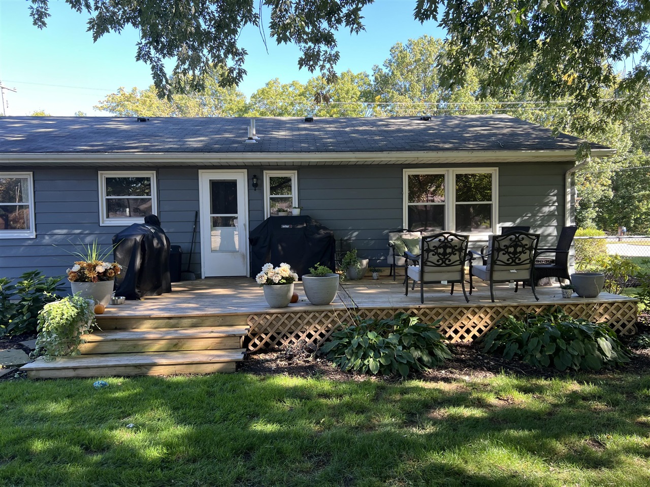 2441 N Division Avenue