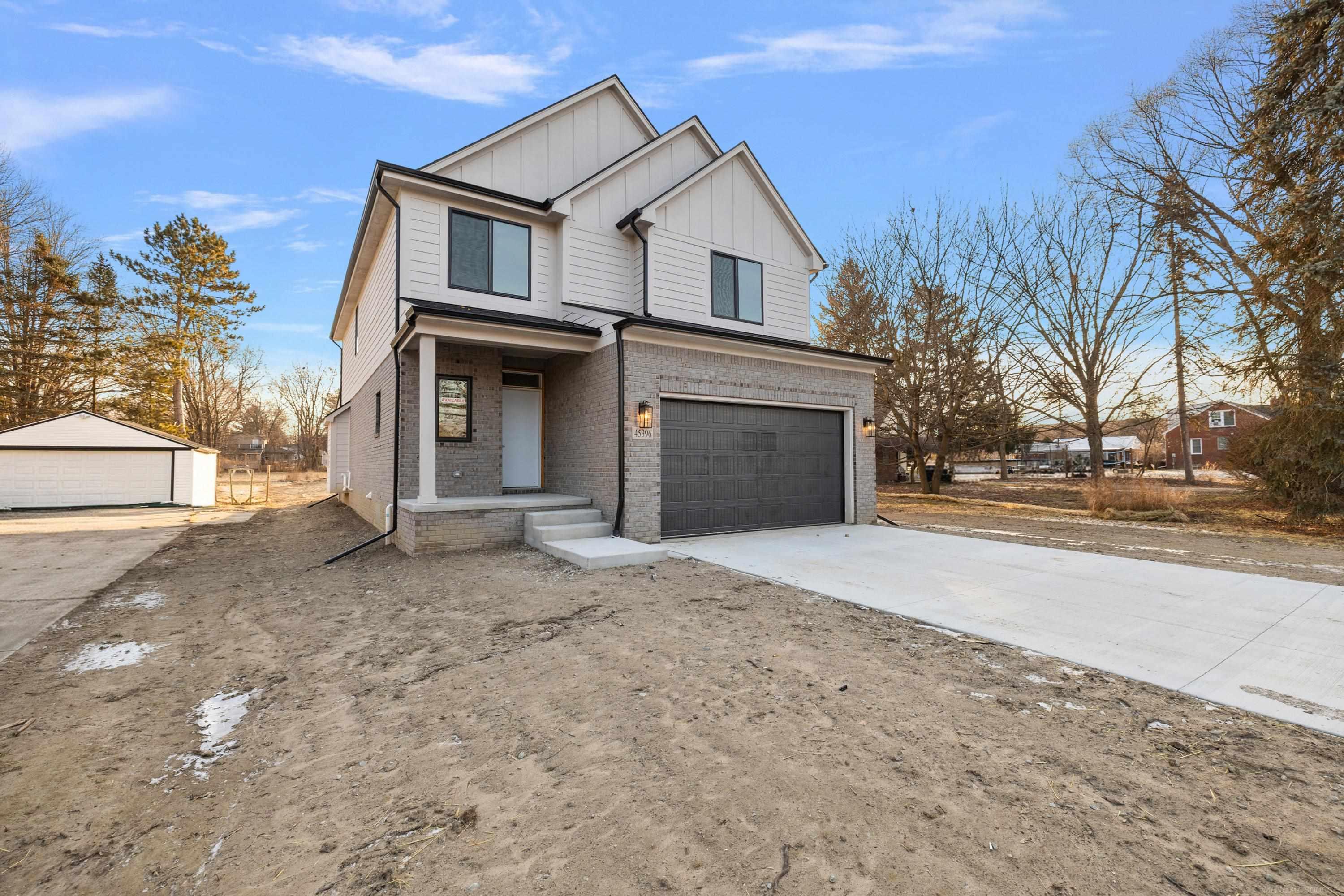 45396 Deneweth Street