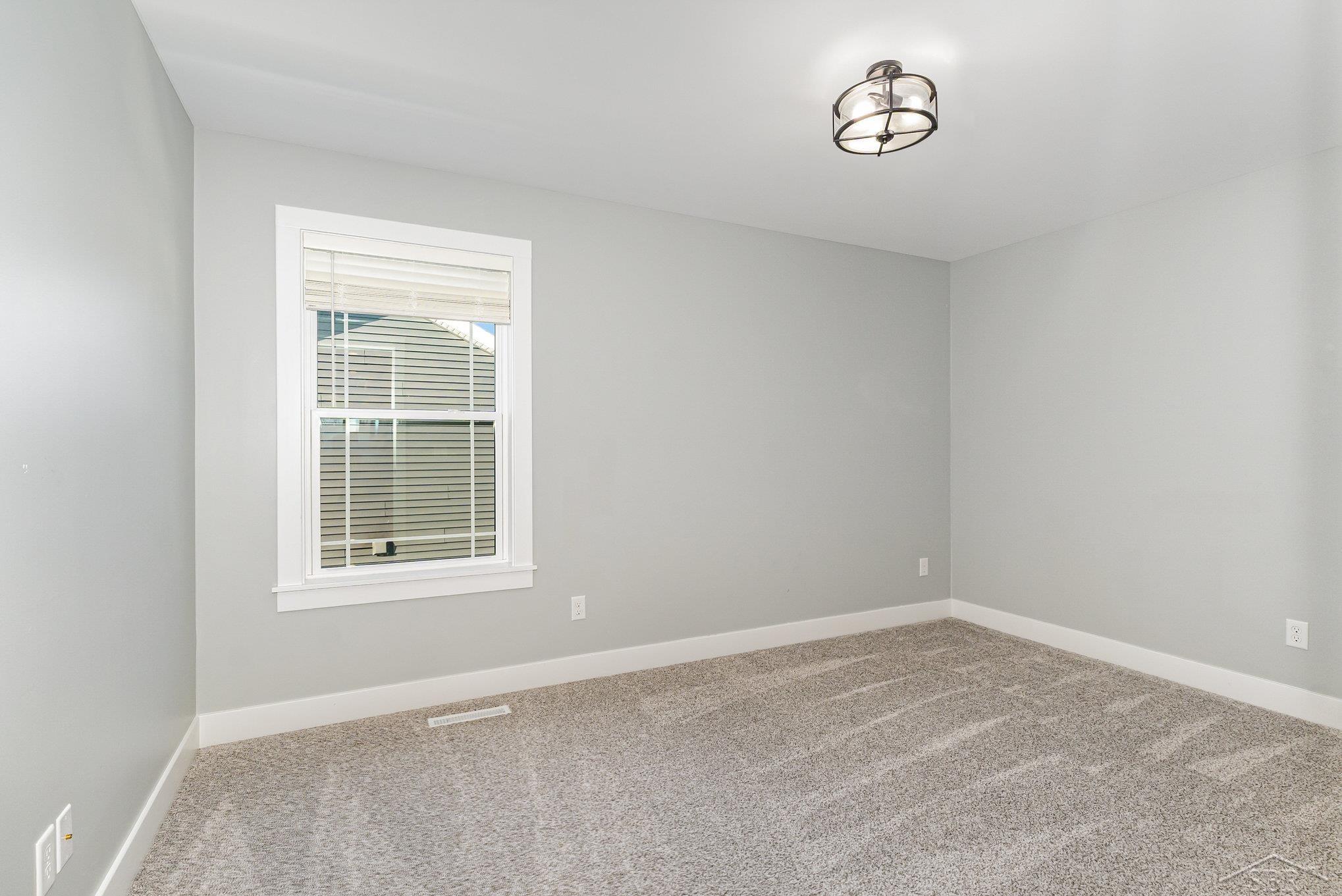 Freeland, Michigan 48623, United States, 4 Bedrooms Bedrooms, ,3 BathroomsBathrooms,Residential,Active,246505