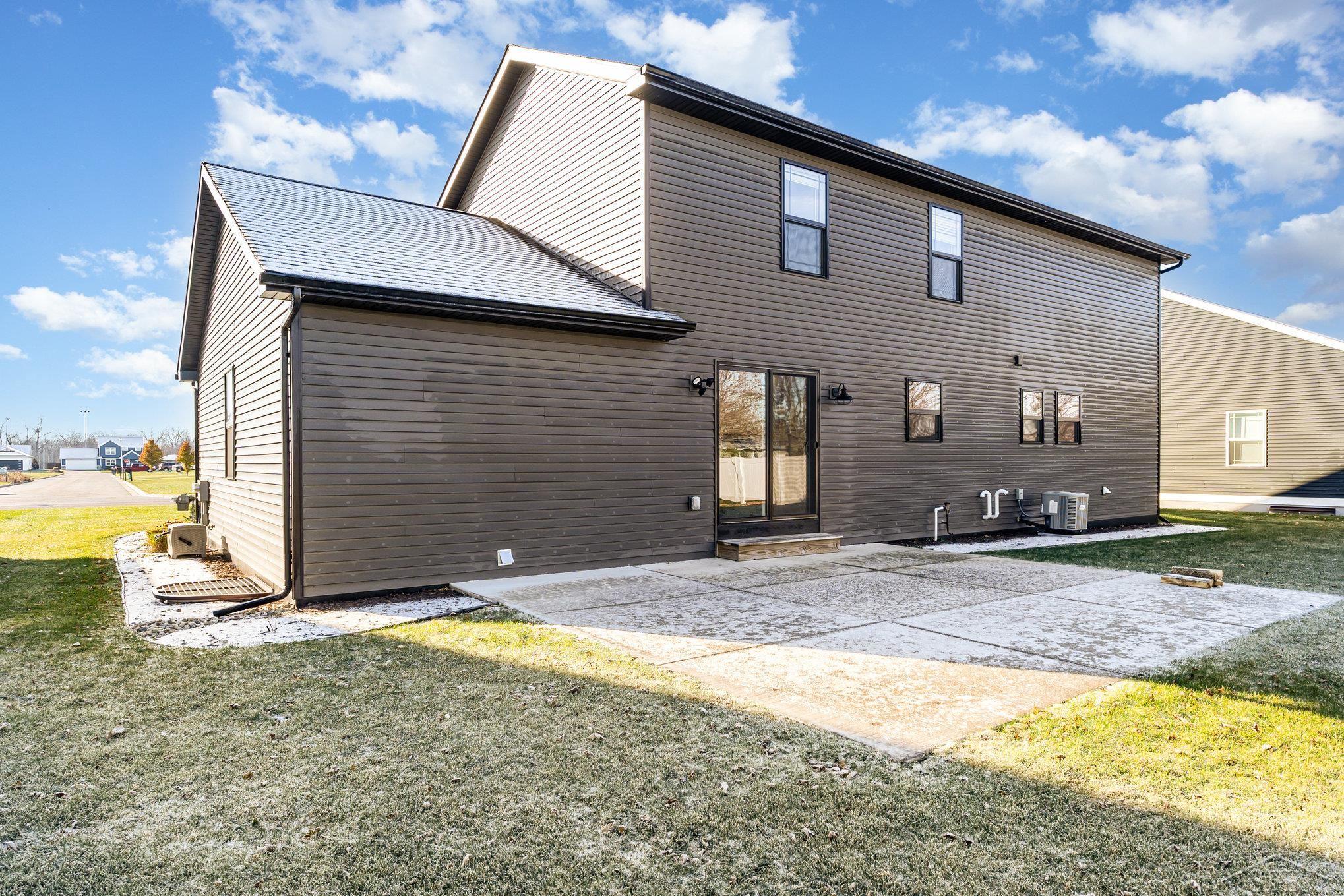 Freeland, Michigan 48623, United States, 4 Bedrooms Bedrooms, ,3 BathroomsBathrooms,Residential,Active,246505