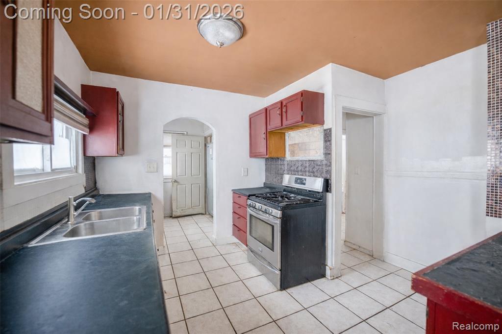 724 Robinwood Street