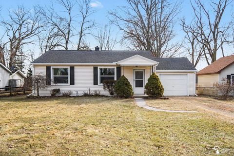 7134 Maplewood Drive Temperance MI 48182