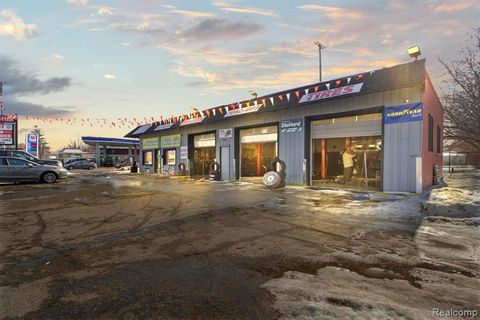 Photo of 3860 Davison Road, Flint, MI 48506 (MLS # 60971142)