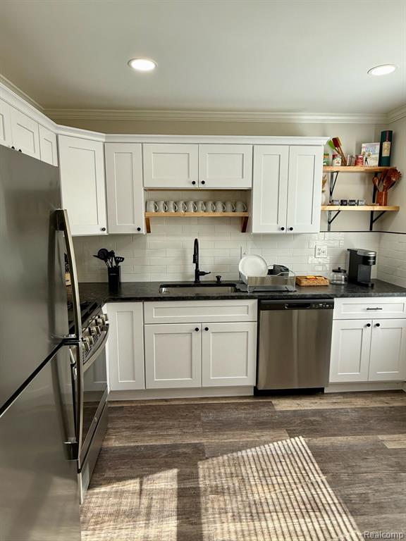 Warren, Michigan 48089, United States, 3 Bedrooms Bedrooms, ,1 BathroomBathrooms,Residential,Active,237367