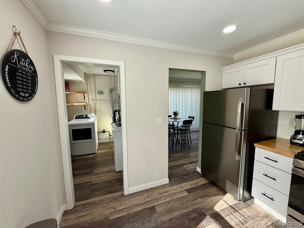 Warren, Michigan 48089, United States, 3 Bedrooms Bedrooms, ,1 BathroomBathrooms,Residential,Active,237367