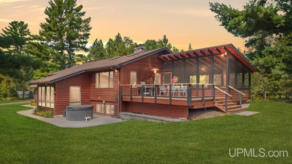 N4922 COUNTY ROAD 607, IRON MOUNTAIN, MI 49801 - Image cbc28b35f3271bd8d35ea2b31ad57a39/761218563