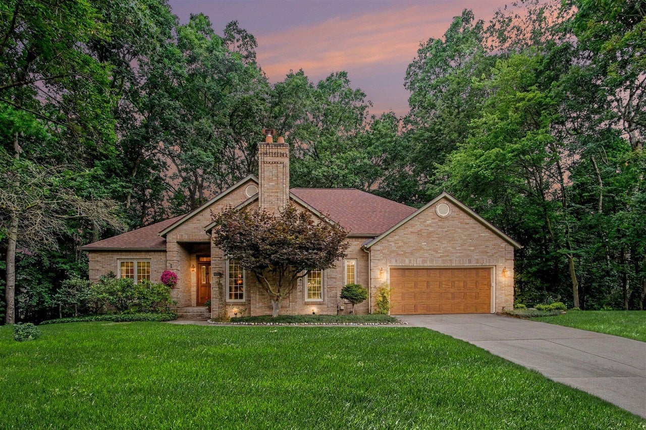 6368 Drumlin Court