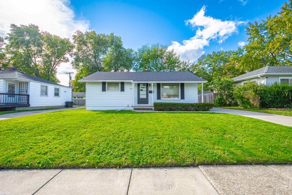 1009 16TH ST, PORT HURON, MI 48060 - Image cd3e97f943b87c3adb8d7b83e38f601d/3103562131