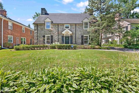 Photo of 93 Merriweather Road, Grosse Pointe Farms, MI 48236 (MLS # 50208186)