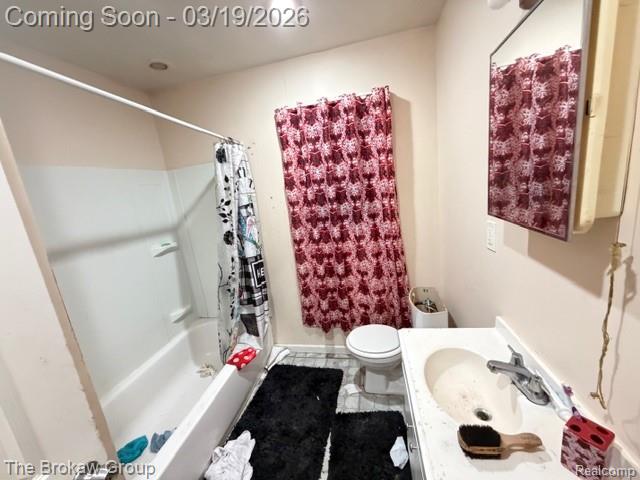 4302 Huckleberry Lane