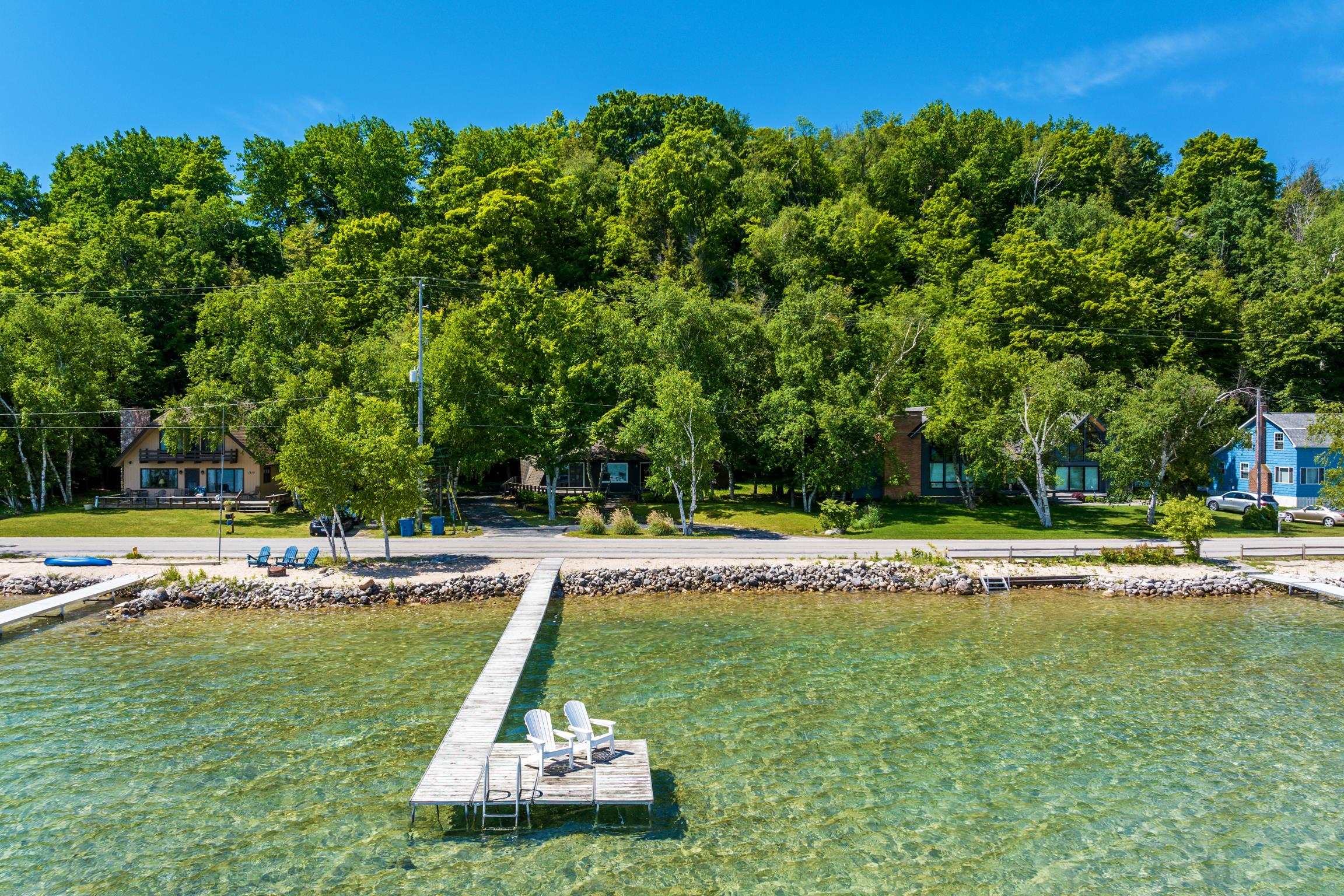 1205 E South Shore Drive