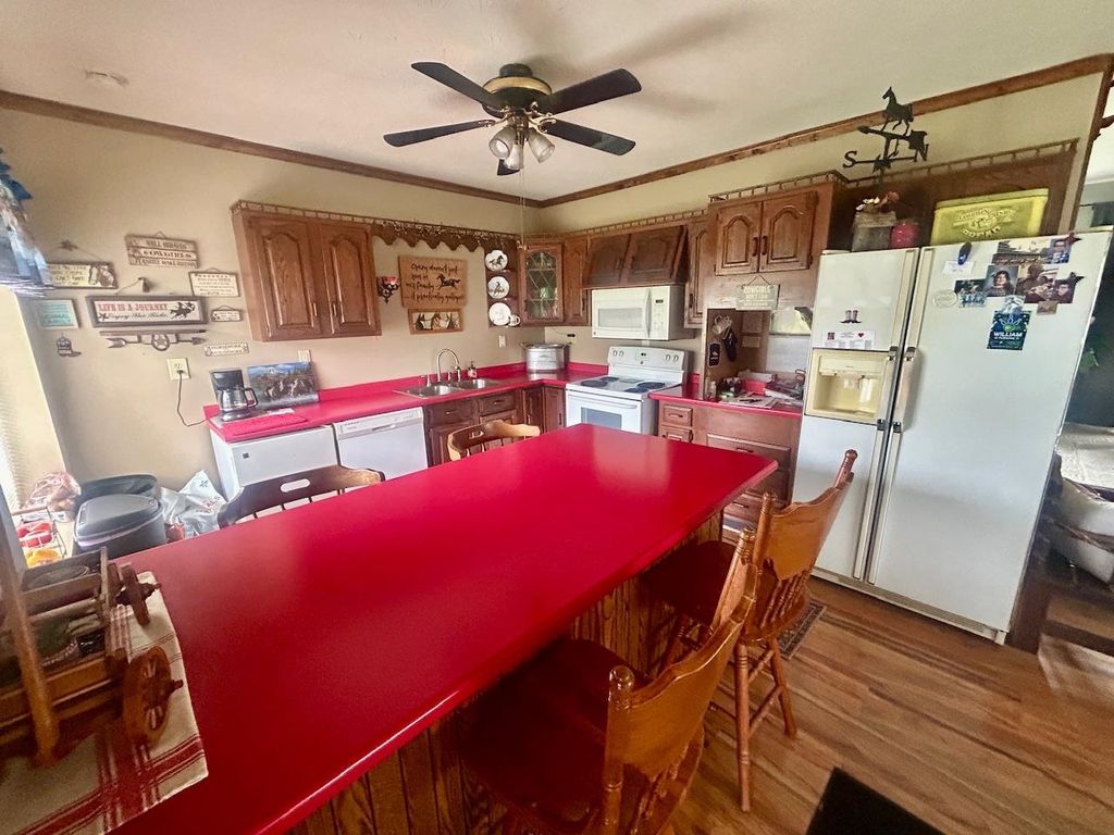 Photo of 2760 N THREE RIVERS Road, Gladwin, MI 48624 (MLS # 50206016)