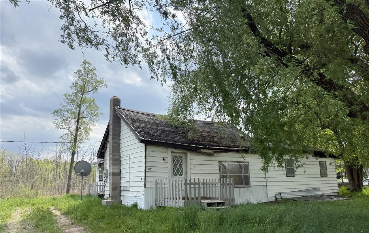 2451 US Highway 10