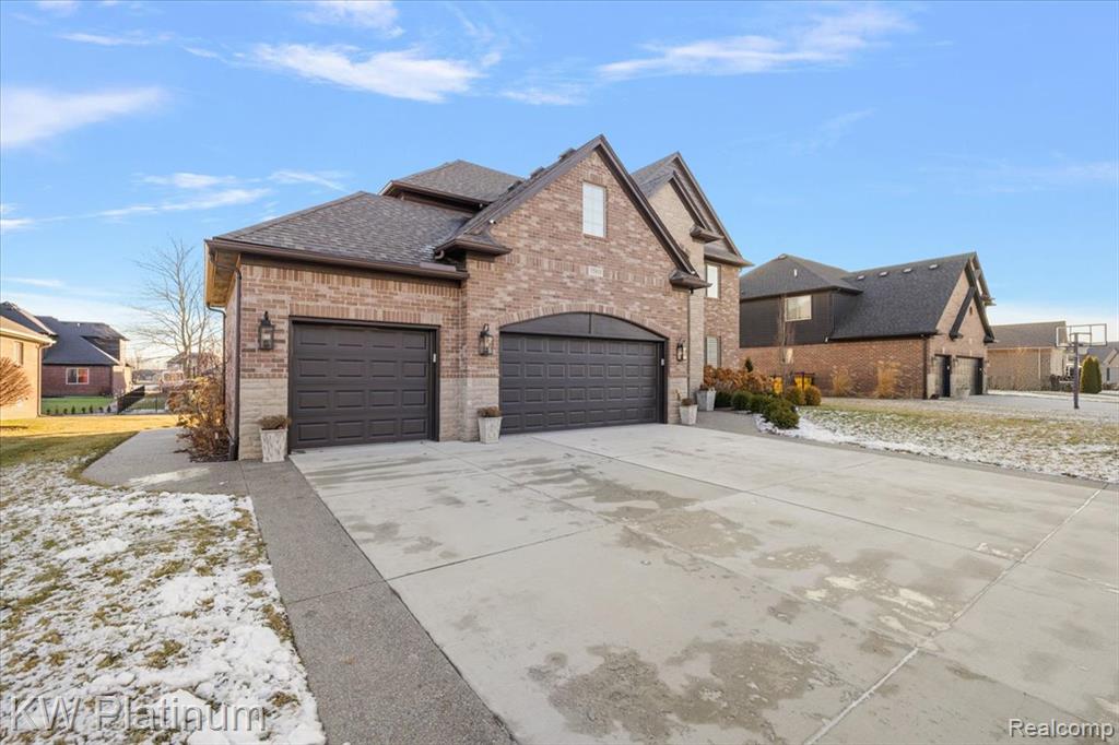 35910 Glenville Drive