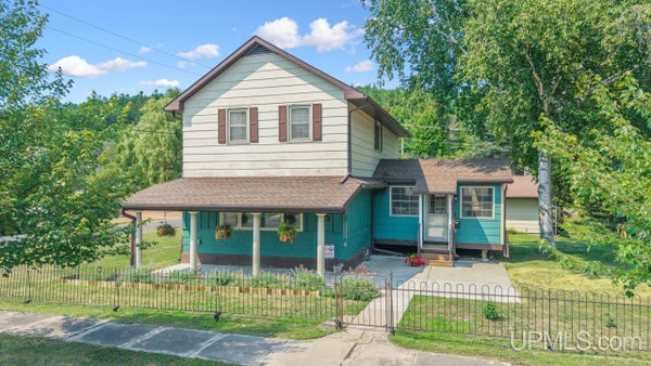 300 13TH AVE, NORWAY, MI 49870 - Image cf256604dfc76bf724632a6244d18dd2/291397486