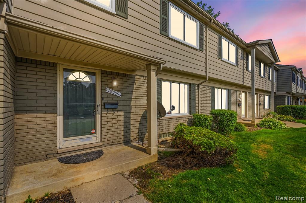 26066 Franklin Pointe Drive