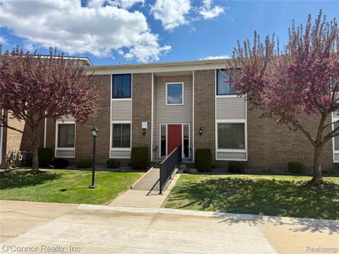 Photo of 1660 River Road 19 #19, Marysville, MI 48040 (MLS # 60991491)
