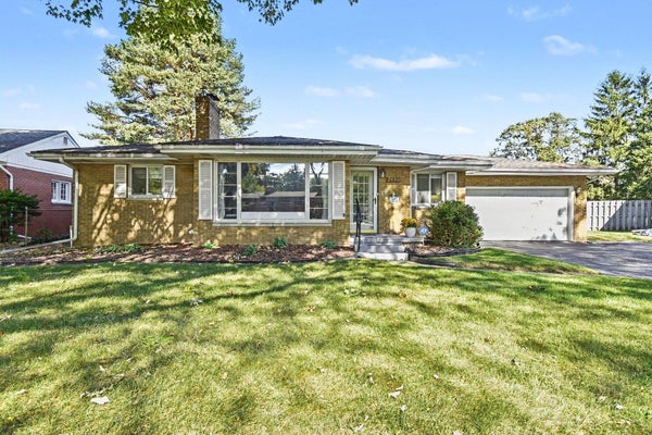 2130 CLOVER LN, SAGINAW, MI 48602 - Image cfc81fd7f9901567e6bacdbfb0c60afb/3086754663