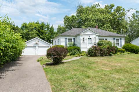Photo of 341 E Glenguile Avenue, Kalamazoo, MI 49004 (MLS # 70543542)