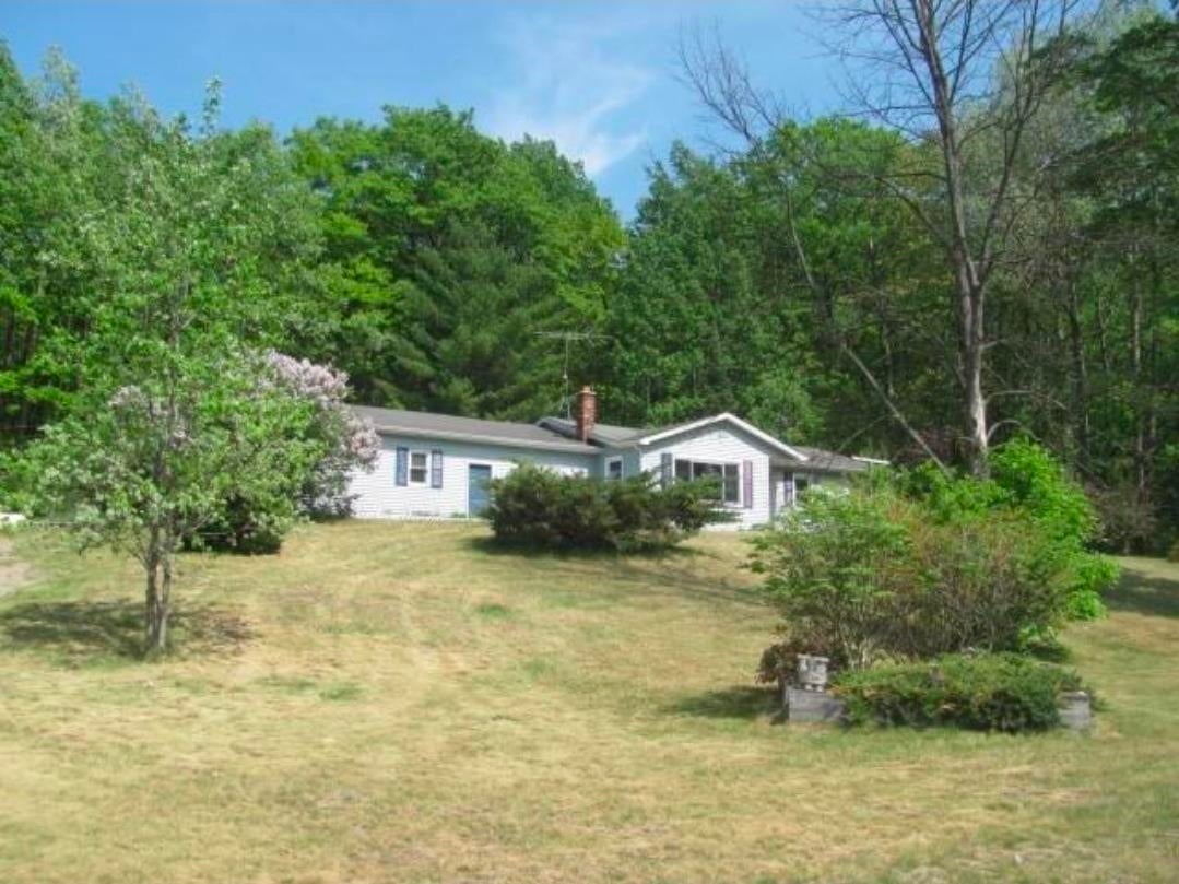 1930 N Mackinaw Trail
