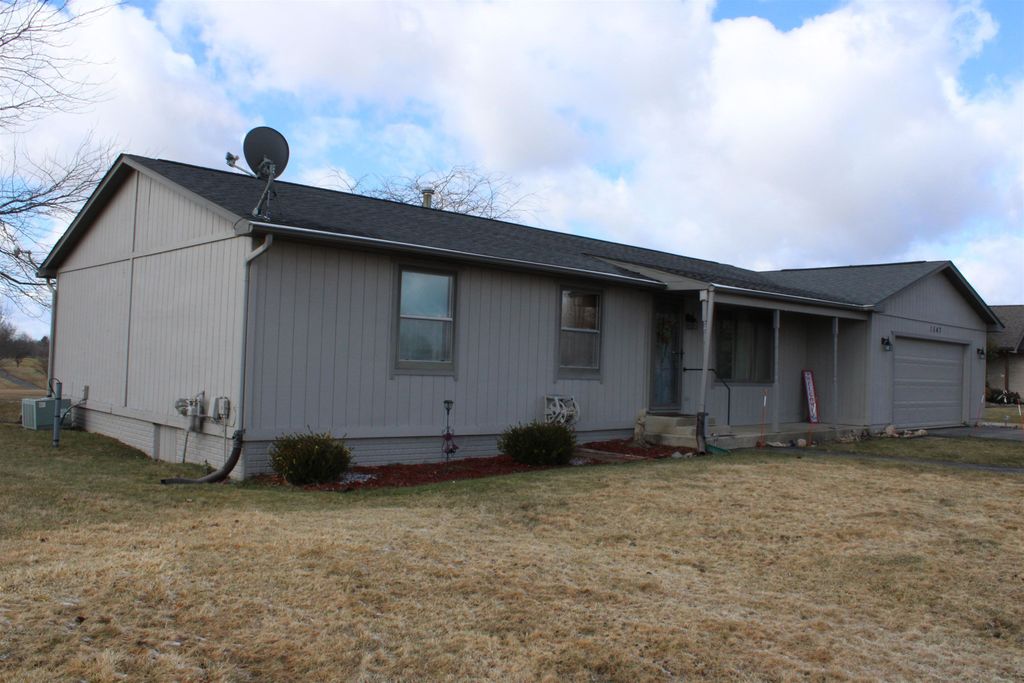 Photo of 1547 Track Iron Trail, Gladwin, MI 48624 (MLS # 50201586)