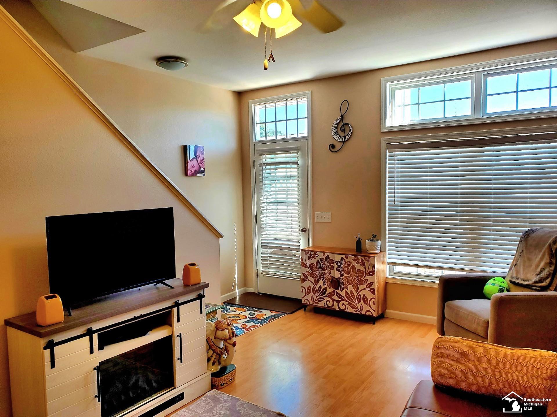 507 Mackinaw Trail