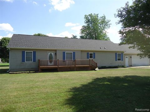 Photo of 2933 Ashley Drive, Adrian, MI 49221 (MLS # 61000788)
