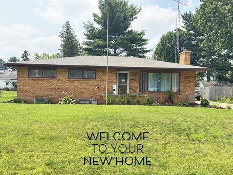 Photo of 426 Eloise Drive, Benton Harbor, MI 49022 (MLS # 70547061)