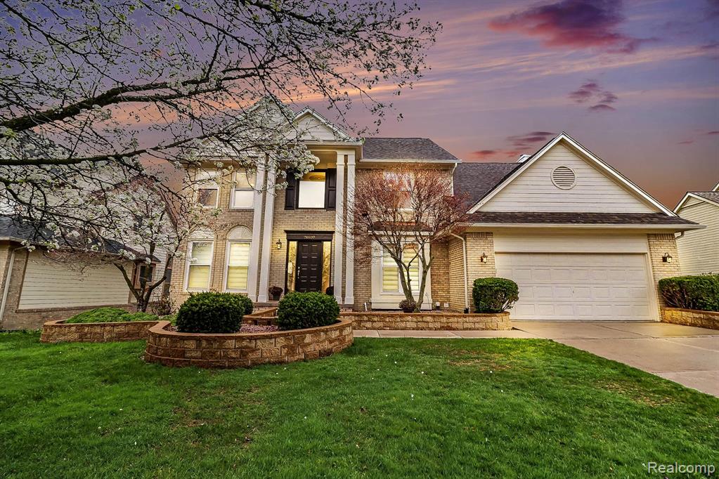 28529 Golf Pointe Boulevard