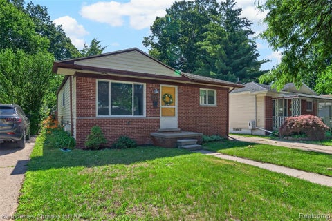 Photo of 27856 Lenox Avenue, Madison Heights, MI 48071 (MLS # 61007183)