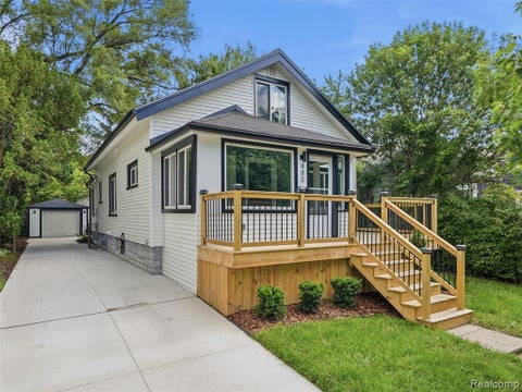 Photo of 480 Ardmore Drive, Ferndale, MI 48220 (MLS # 61006006)