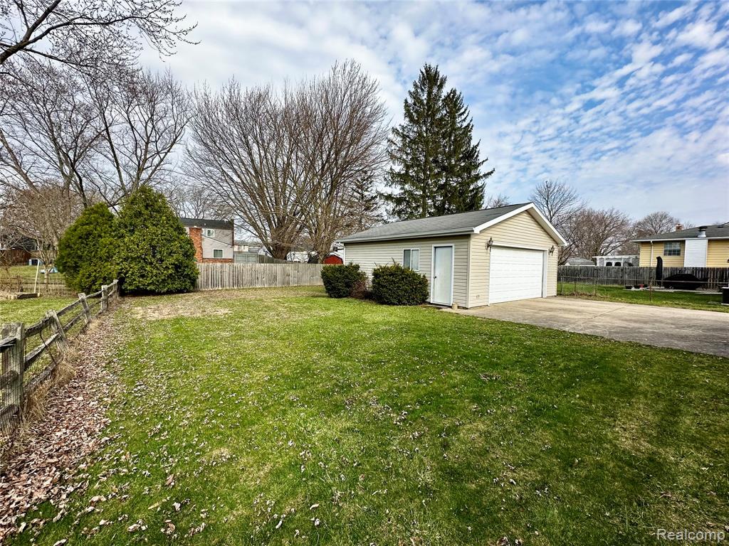 329 Cranbrook Boulevard