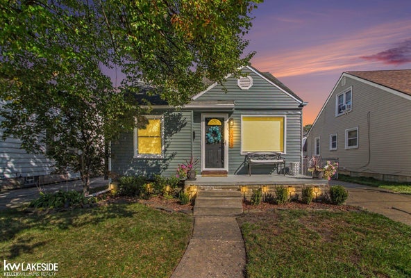 2013 E 4TH ST, ROYAL OAK, MI 48067 - Image d42b9aa38e77e7a5e387c343ec7e6a39/2304780668