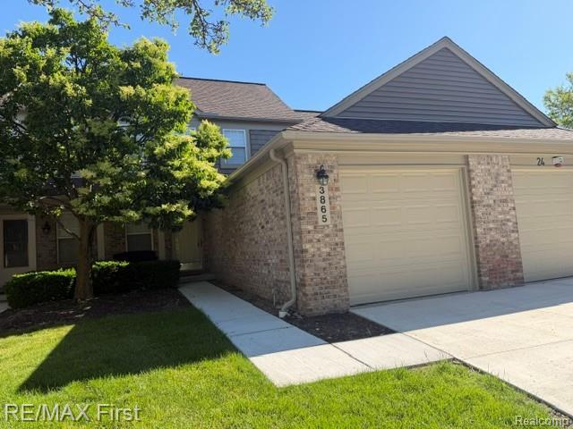 3865 Hunters Way Court