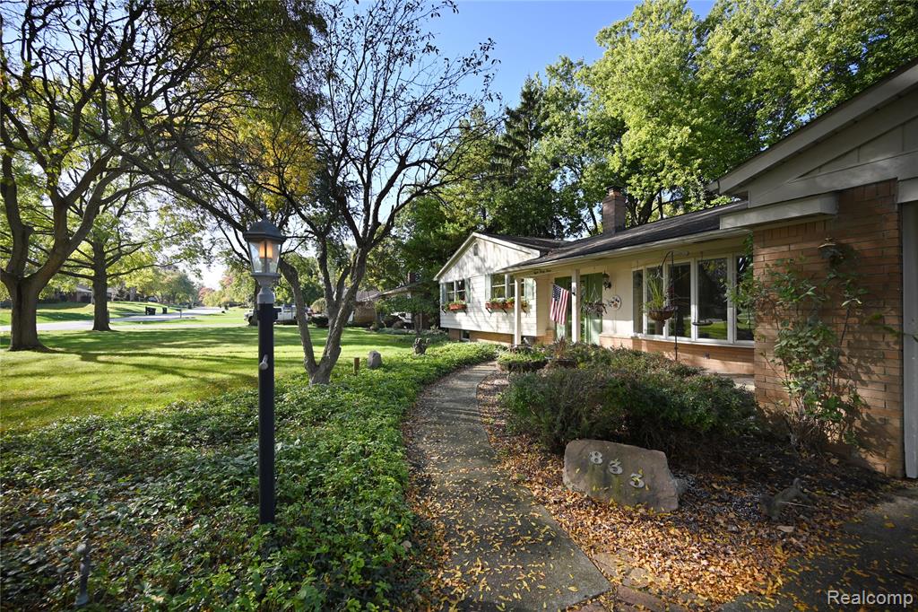 833 Fieldstone Drive