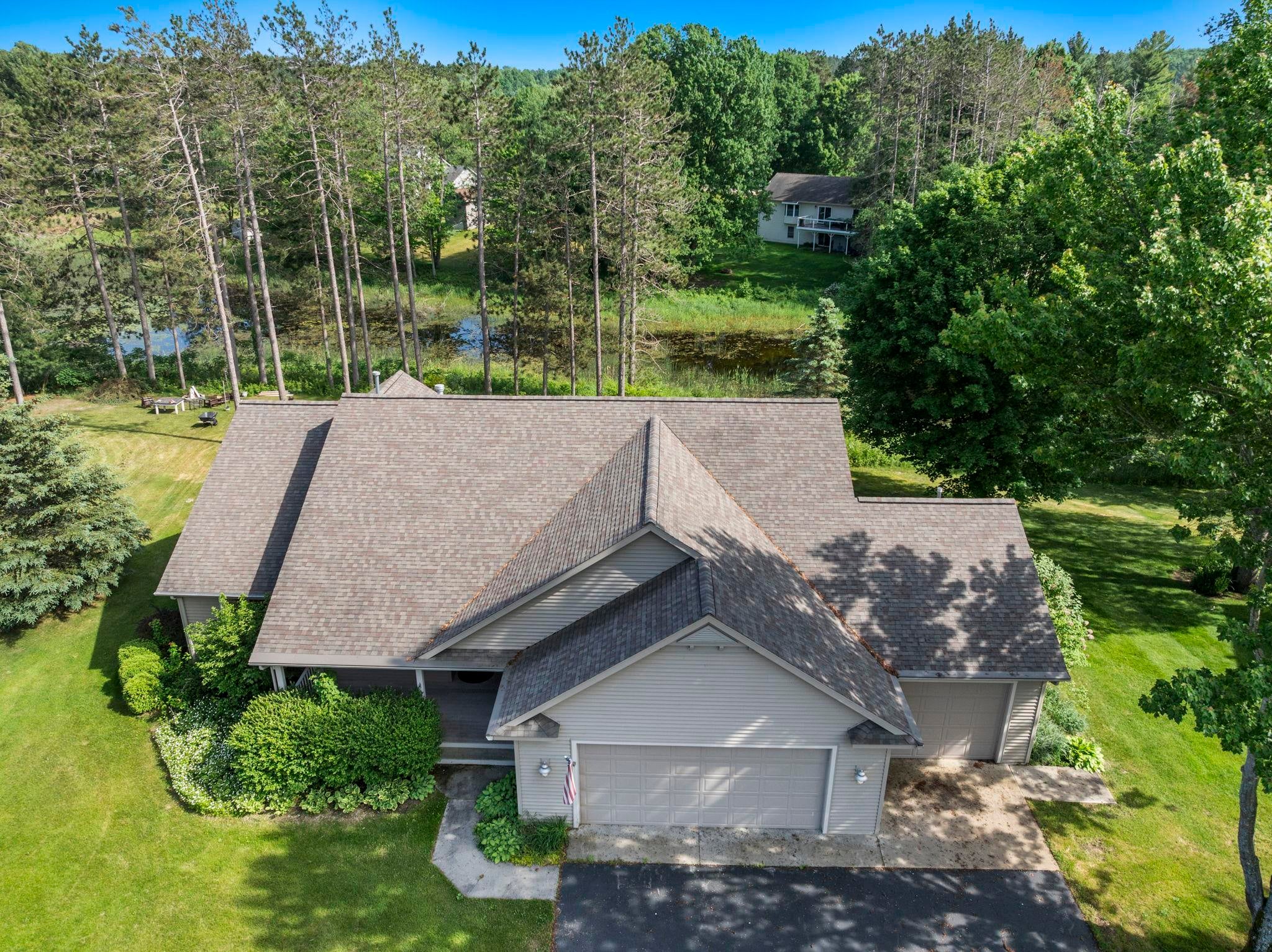 1546 Nightingale Lane