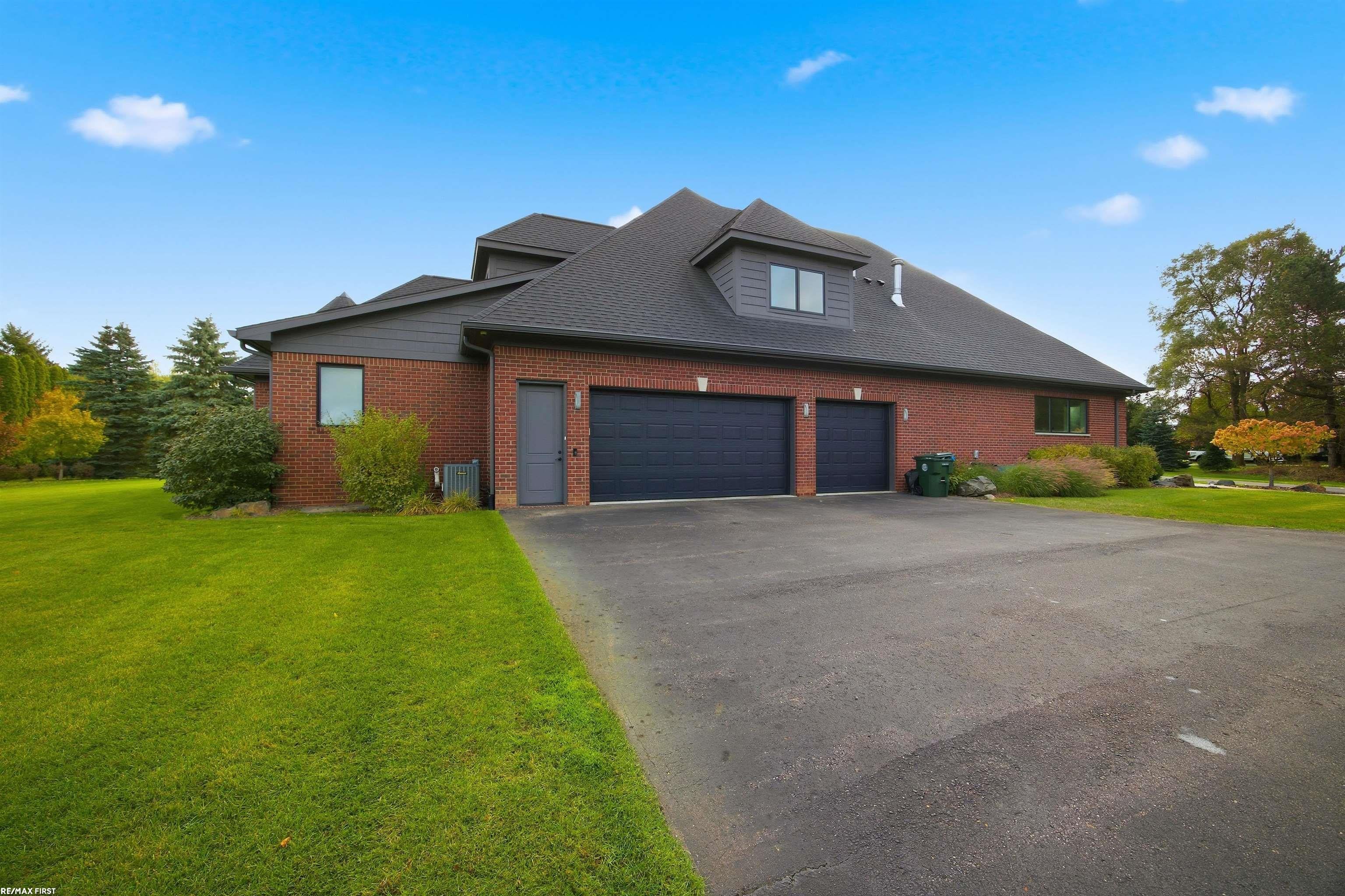 4376 Lancaster Dr, Clarkston, MI, 48348, USA, 5 Bedrooms Bedrooms, ,4 BathroomsBathrooms,Residential,Active,4376 Lancaster Dr,50204826