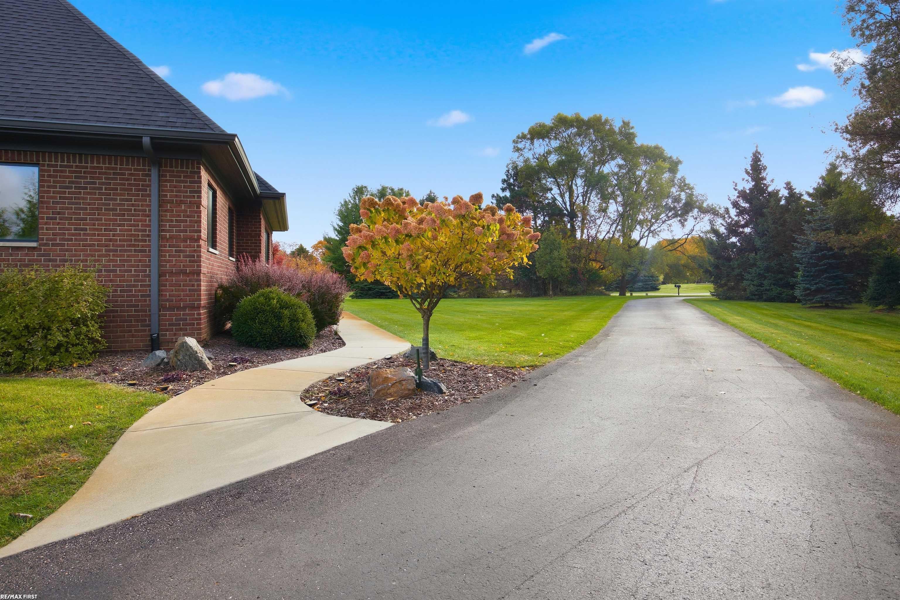 4376 Lancaster Dr, Clarkston, MI, 48348, USA, 5 Bedrooms Bedrooms, ,4 BathroomsBathrooms,Residential,Active,4376 Lancaster Dr,50204826