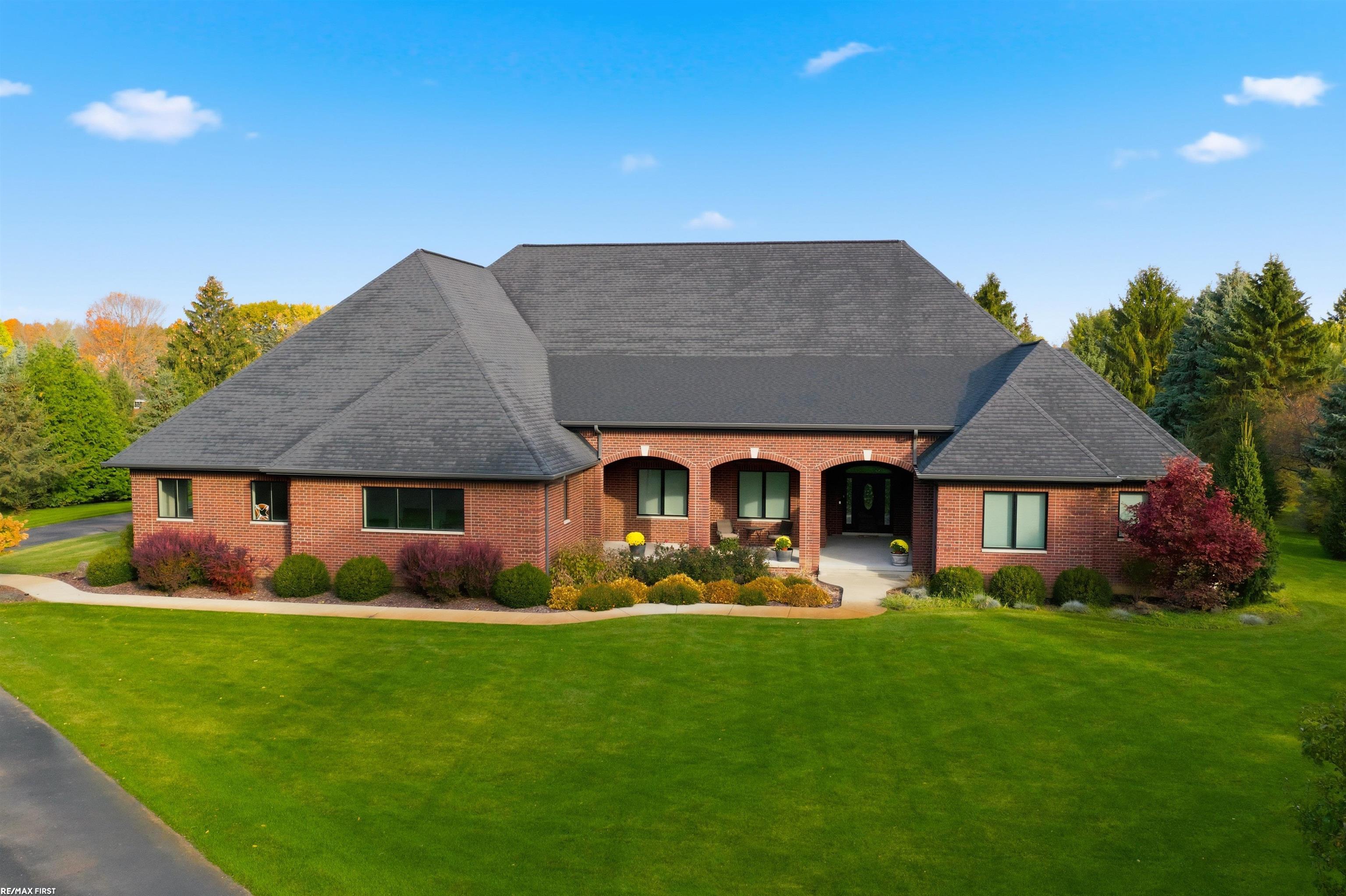 4376 Lancaster Dr, Clarkston, MI, 48348, USA, 5 Bedrooms Bedrooms, ,4 BathroomsBathrooms,Residential,Active,4376 Lancaster Dr,50204826