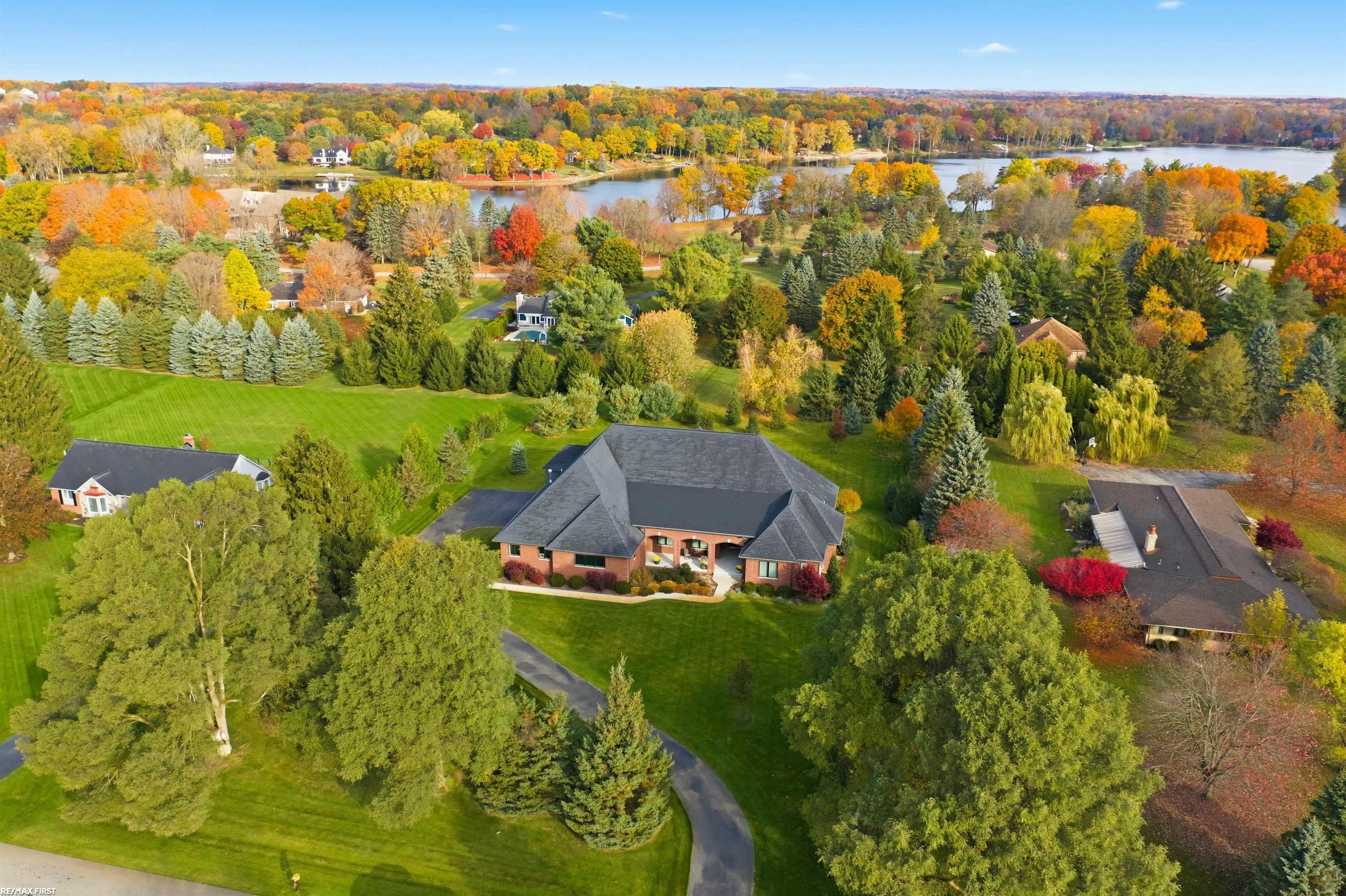 4376 Lancaster Dr, Clarkston, MI, 48348, USA, 5 Bedrooms Bedrooms, ,4 BathroomsBathrooms,Residential,Active,4376 Lancaster Dr,50204826