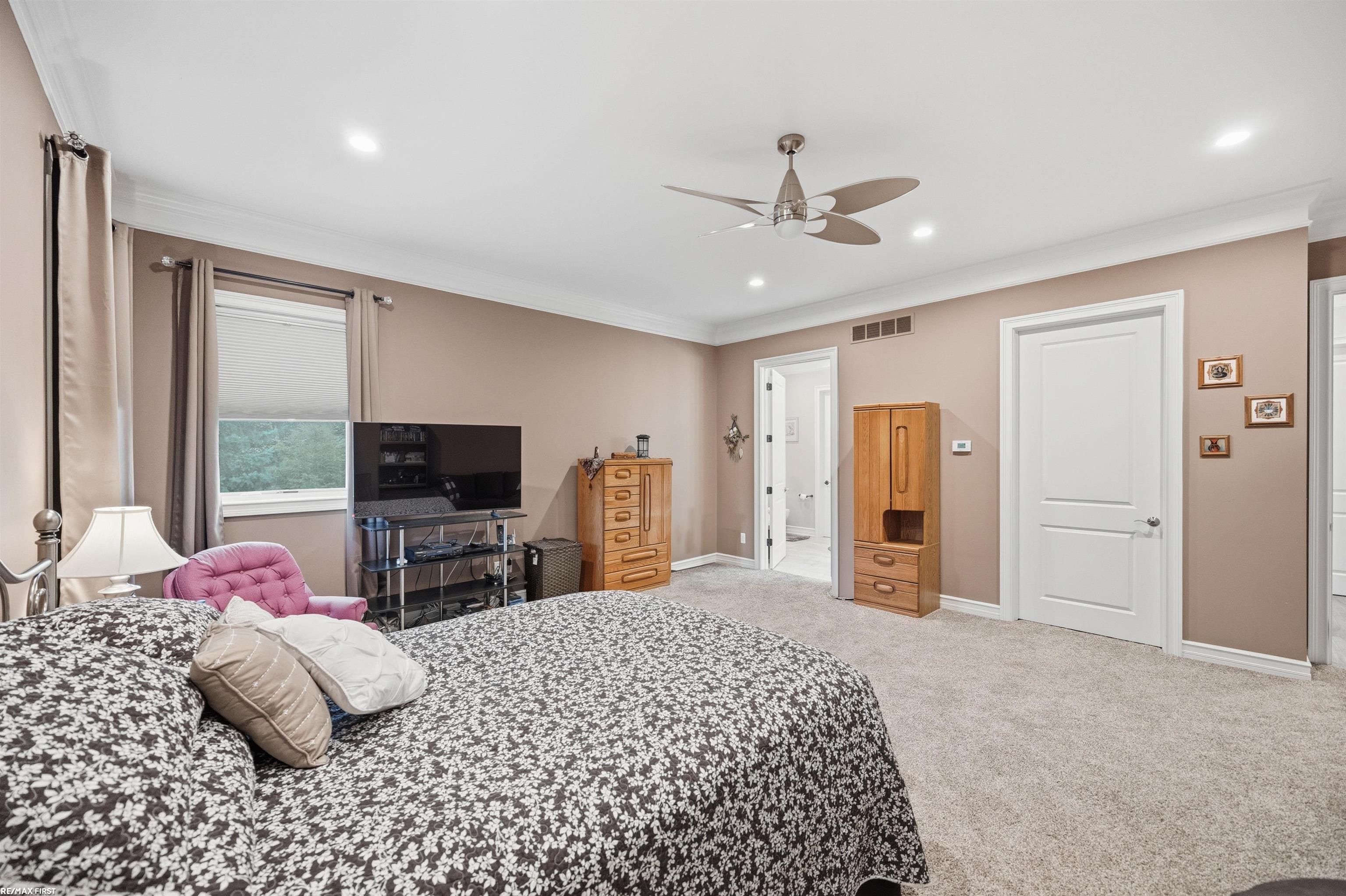 4376 Lancaster Dr, Clarkston, MI, 48348, USA, 5 Bedrooms Bedrooms, ,4 BathroomsBathrooms,Residential,Active,4376 Lancaster Dr,50204826