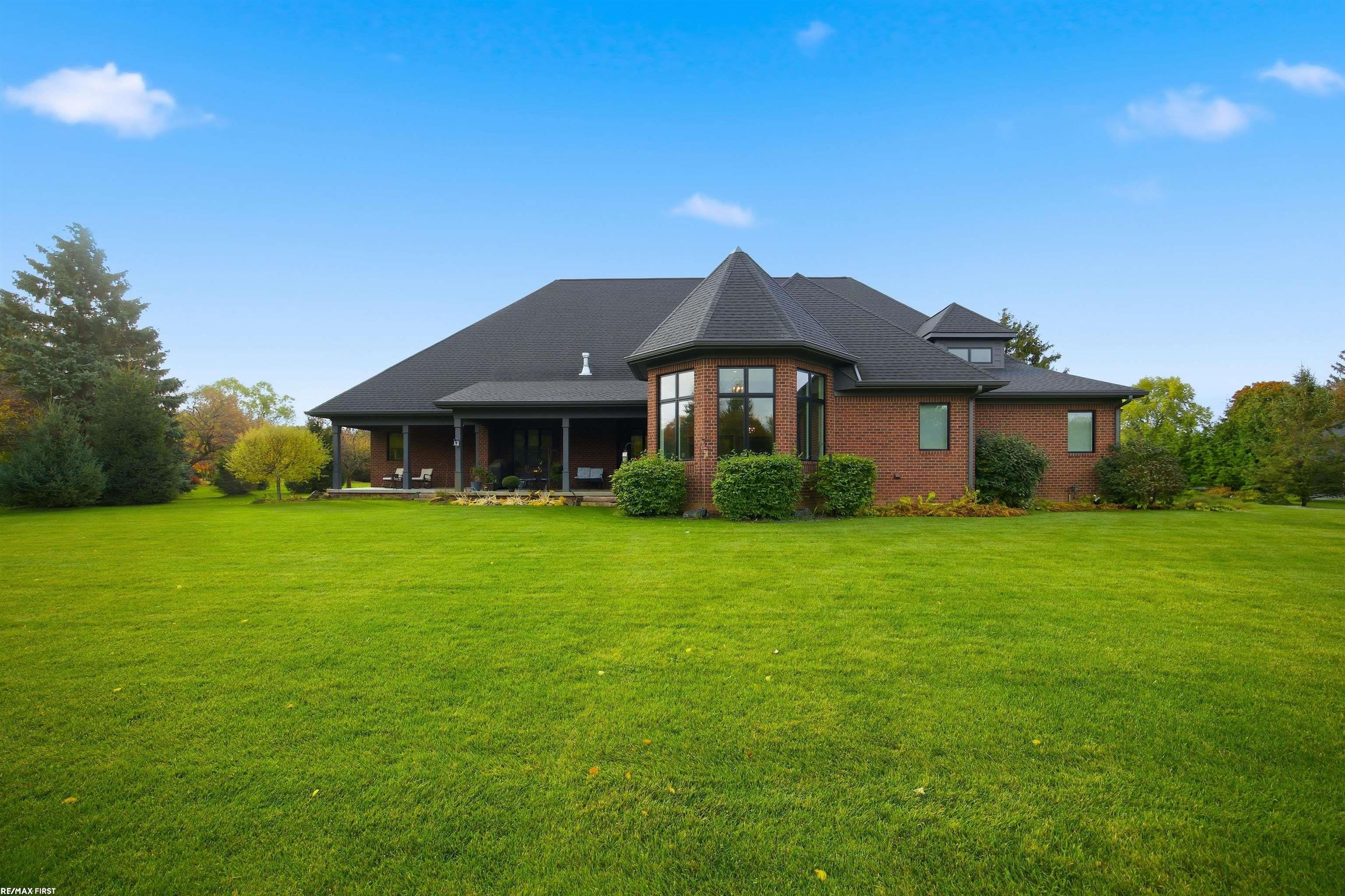 4376 Lancaster Dr, Clarkston, MI, 48348, USA, 5 Bedrooms Bedrooms, ,4 BathroomsBathrooms,Residential,Active,4376 Lancaster Dr,50204826